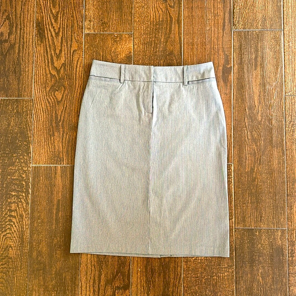 New York & Company Stretch Pinstripe Pencil Skirt Sz 2